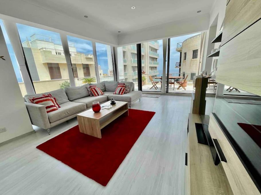 Sea View Penthouse In Tas-Sliema Lejlighed Eksteriør billede