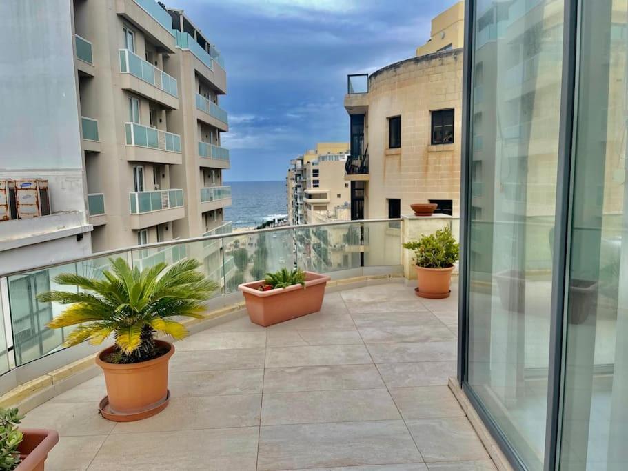 Sea View Penthouse In Tas-Sliema Lejlighed Eksteriør billede